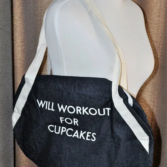 NWOT Private Party "Will Workout for Cupcakes" Denim Gym Bag - Picture 9 of 10